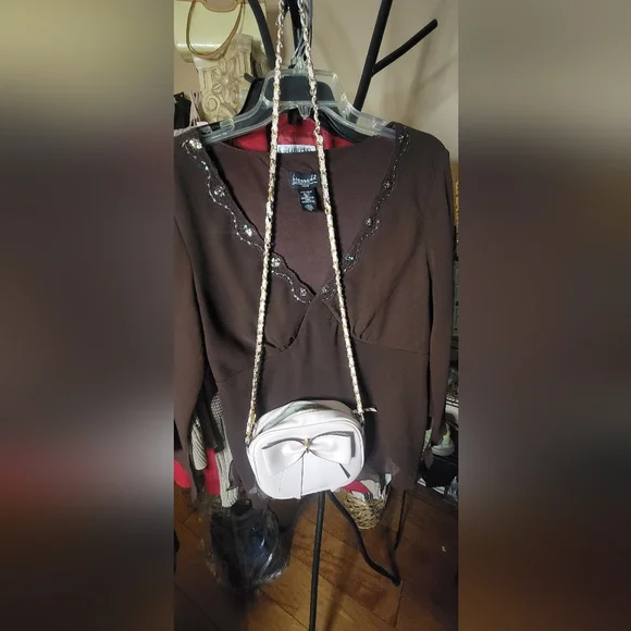 Crossbody Bag With Chain, by Giani Bini - Picture 3 of 4